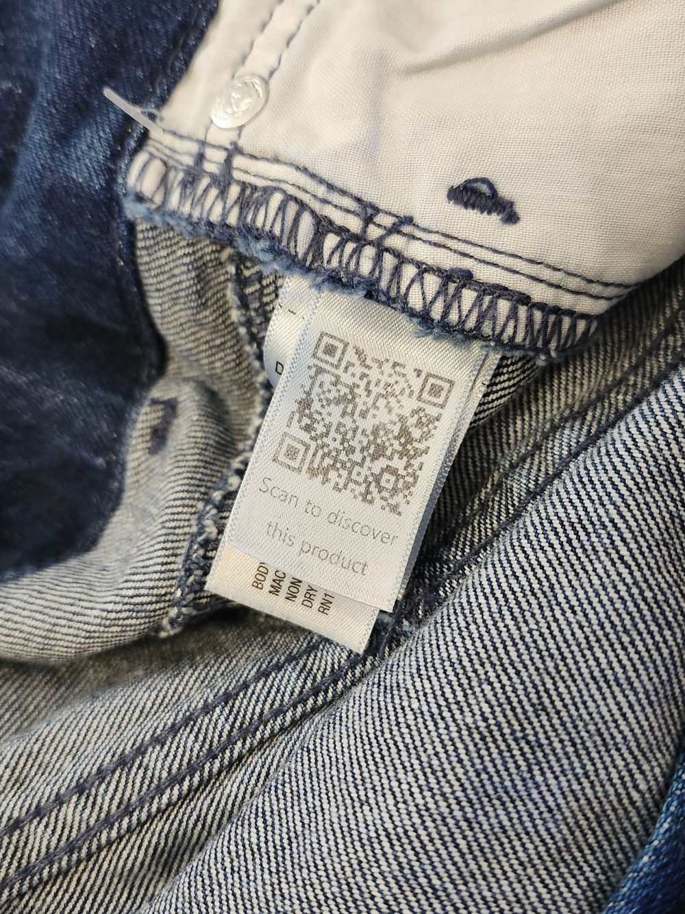 Universal Thread Indigo High-Rise Wide-Leg Jeans - Picture 11 of 16